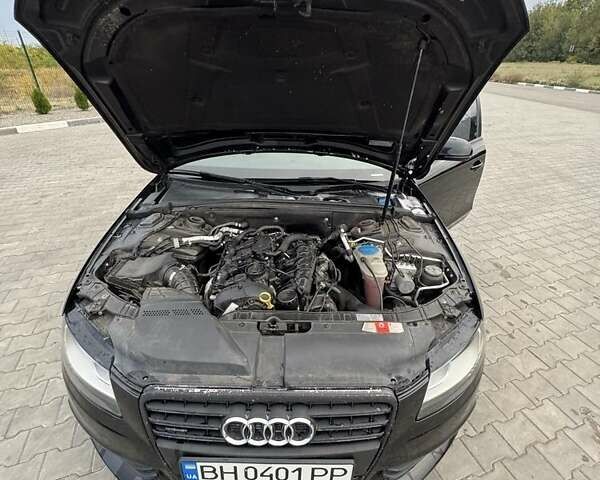 Черный Ауди А4, объемом двигателя 2 л и пробегом 307 тыс. км за 8800 $, фото 3 на Automoto.ua