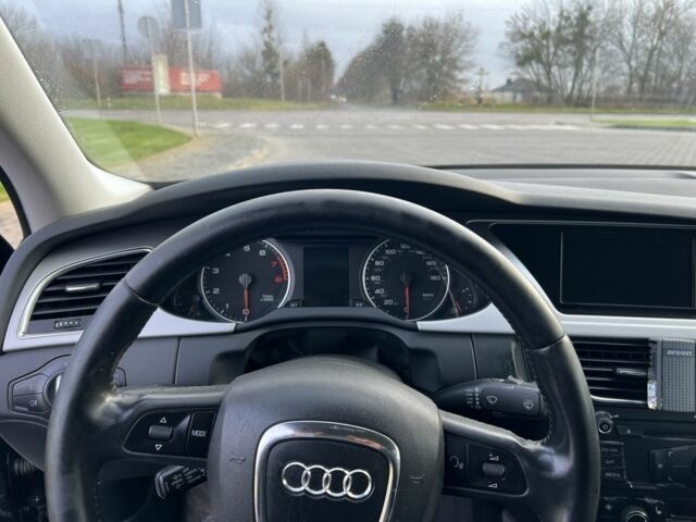 Черный Ауди А4, объемом двигателя 2 л и пробегом 256 тыс. км за 9900 $, фото 5 на Automoto.ua