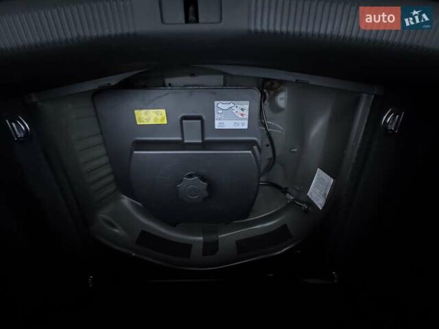 Чорний Ауді А4, об'ємом двигуна 1.8 л та пробігом 148 тис. км за 9450 $, фото 29 на Automoto.ua