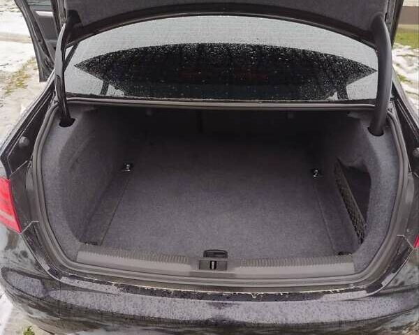 Чорний Ауді А4, об'ємом двигуна 1.8 л та пробігом 192 тис. км за 7500 $, фото 2 на Automoto.ua