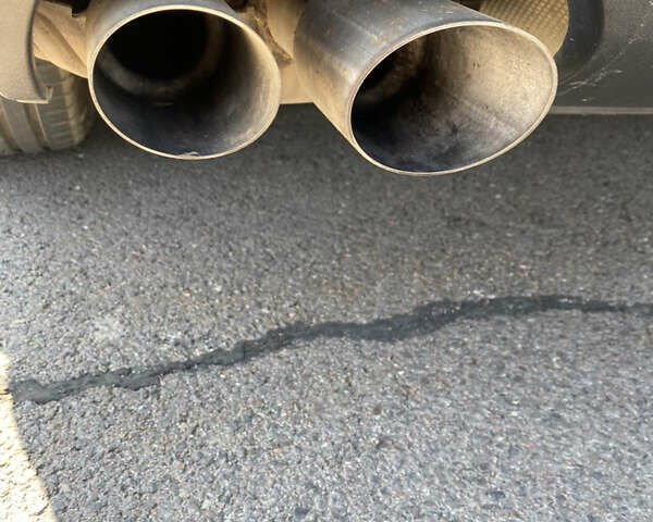 Черный Ауди А4, объемом двигателя 1.97 л и пробегом 302 тыс. км за 8900 $, фото 8 на Automoto.ua