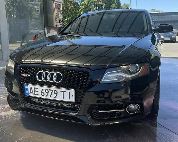 Черный Ауди А4, объемом двигателя 1.98 л и пробегом 303 тыс. км за 11000 $, фото 6 на Automoto.ua