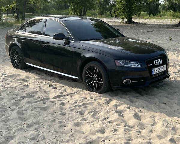 Черный Ауди А4, объемом двигателя 1.98 л и пробегом 303 тыс. км за 11000 $, фото 5 на Automoto.ua