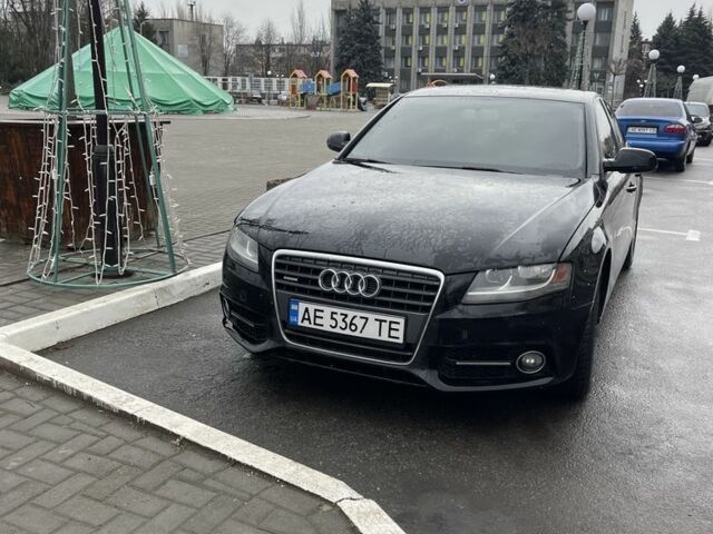 Черный Ауди А4, объемом двигателя 2 л и пробегом 278 тыс. км за 7800 $, фото 4 на Automoto.ua