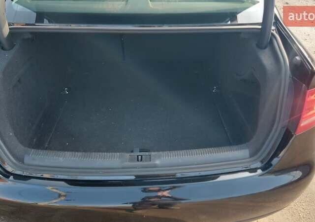 Черный Ауди А4, объемом двигателя 1.8 л и пробегом 177 тыс. км за 9100 $, фото 13 на Automoto.ua