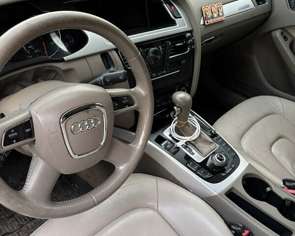 Черный Ауди А4, объемом двигателя 2 л и пробегом 239 тыс. км за 9200 $, фото 7 на Automoto.ua