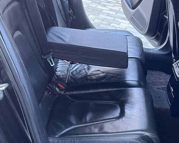 Черный Ауди А4, объемом двигателя 3 л и пробегом 270 тыс. км за 8900 $, фото 25 на Automoto.ua