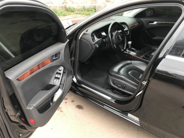 Черный Ауди А4, объемом двигателя 2 л и пробегом 249 тыс. км за 8300 $, фото 1 на Automoto.ua