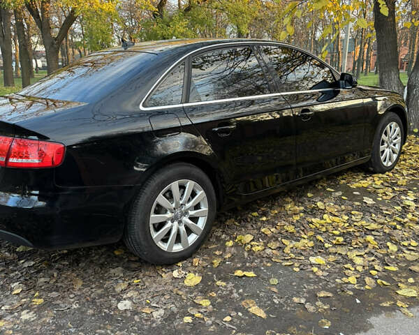 Черный Ауди А4, объемом двигателя 2 л и пробегом 239 тыс. км за 9200 $, фото 8 на Automoto.ua