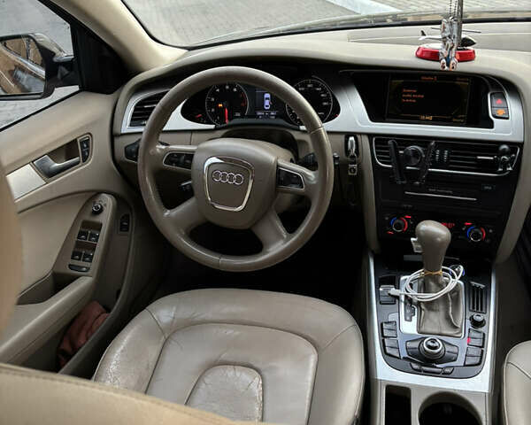 Черный Ауди А4, объемом двигателя 2 л и пробегом 239 тыс. км за 9200 $, фото 5 на Automoto.ua