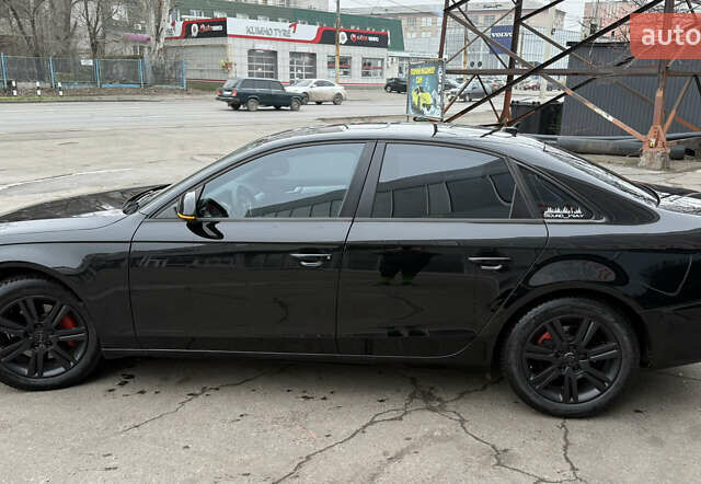 Черный Ауди А4, объемом двигателя 1.98 л и пробегом 261 тыс. км за 8300 $, фото 7 на Automoto.ua