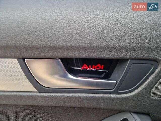 Черный Ауди А4, объемом двигателя 1.78 л и пробегом 301 тыс. км за 8700 $, фото 4 на Automoto.ua