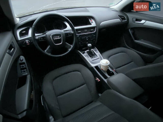 Черный Ауди А4, объемом двигателя 1.97 л и пробегом 294 тыс. км за 6999 $, фото 15 на Automoto.ua