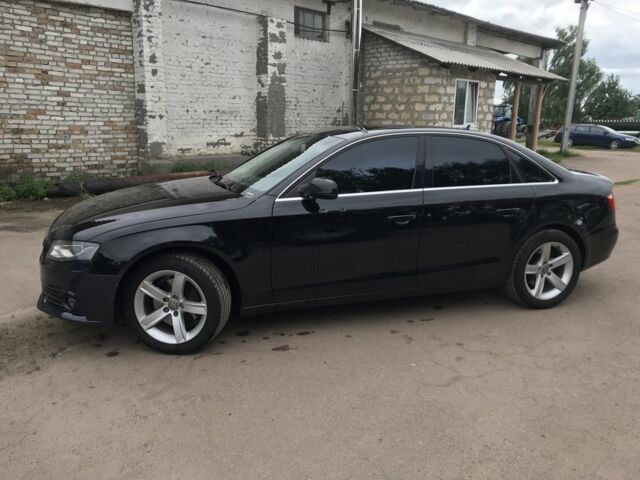 Черный Ауди А4, объемом двигателя 2 л и пробегом 249 тыс. км за 8800 $, фото 1 на Automoto.ua