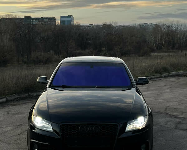 Черный Ауди А4, объемом двигателя 1.98 л и пробегом 187 тыс. км за 9600 $, фото 1 на Automoto.ua