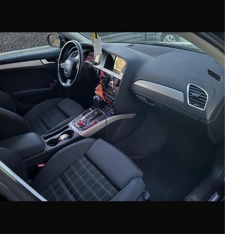 Черный Ауди А4, объемом двигателя 2 л и пробегом 243 тыс. км за 12800 $, фото 4 на Automoto.ua