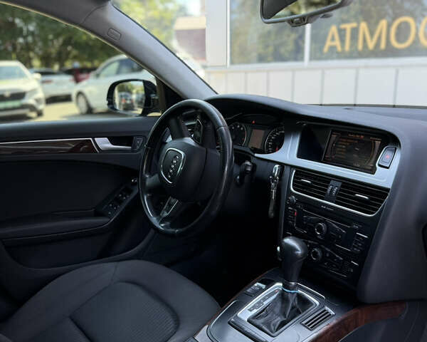 Чорний Ауді А4, об'ємом двигуна 1.8 л та пробігом 190 тис. км за 9500 $, фото 21 на Automoto.ua