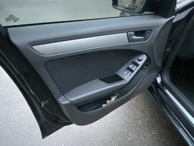 Чорний Ауді А4, об'ємом двигуна 2 л та пробігом 283 тис. км за 7400 $, фото 5 на Automoto.ua