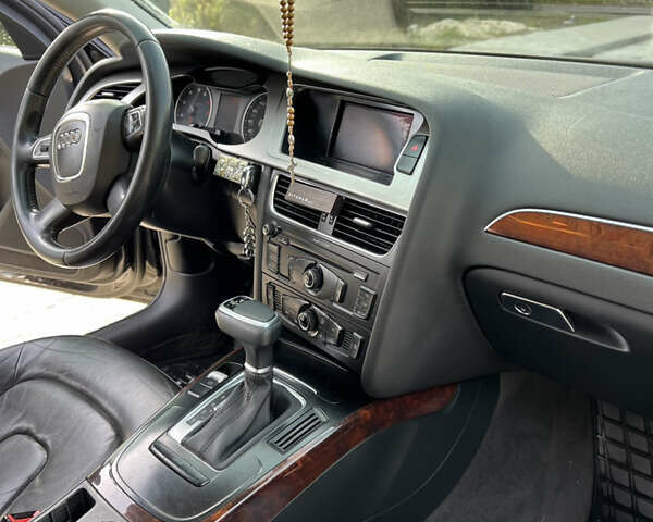 Черный Ауди А4, объемом двигателя 1.98 л и пробегом 299 тыс. км за 8500 $, фото 19 на Automoto.ua