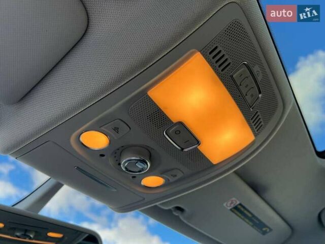 Чорний Ауді А4, об'ємом двигуна 2 л та пробігом 238 тис. км за 11290 $, фото 34 на Automoto.ua