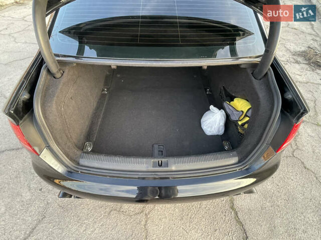 Черный Ауди А4, объемом двигателя 1.98 л и пробегом 187 тыс. км за 9600 $, фото 22 на Automoto.ua