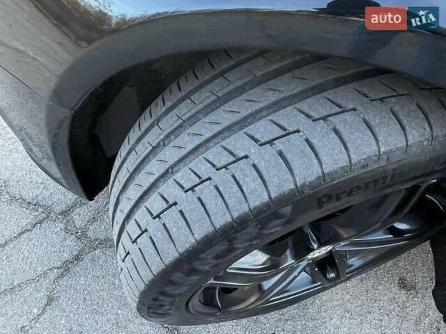 Черный Ауди А4, объемом двигателя 1.98 л и пробегом 187 тыс. км за 9600 $, фото 9 на Automoto.ua