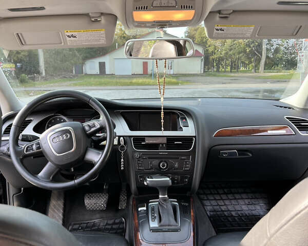 Черный Ауди А4, объемом двигателя 1.98 л и пробегом 299 тыс. км за 8500 $, фото 9 на Automoto.ua