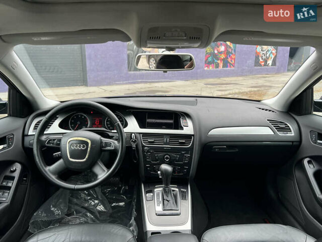 Черный Ауди А4, объемом двигателя 2 л и пробегом 150 тыс. км за 9900 $, фото 6 на Automoto.ua