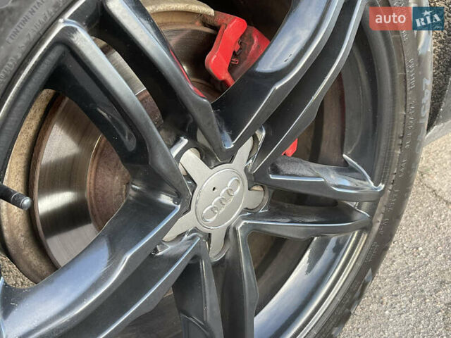 Черный Ауди А4, объемом двигателя 1.98 л и пробегом 187 тыс. км за 9600 $, фото 5 на Automoto.ua
