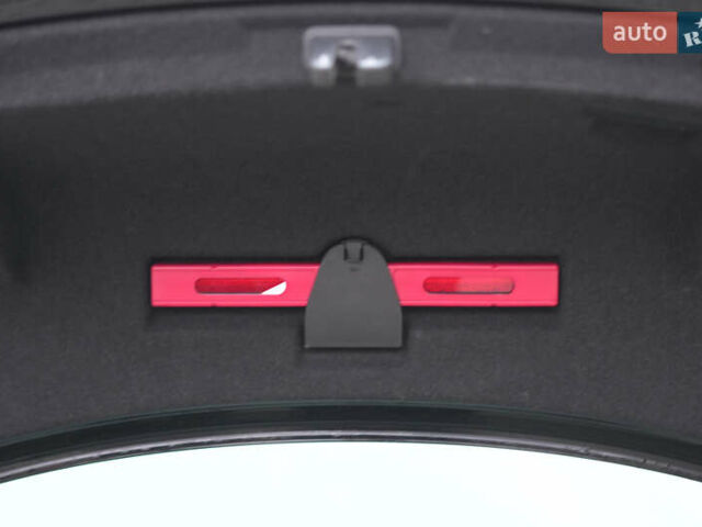 Чорний Ауді А4, об'ємом двигуна 1.8 л та пробігом 187 тис. км за 9250 $, фото 25 на Automoto.ua