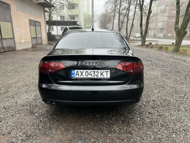 Черный Ауди А4, объемом двигателя 2 л и пробегом 270 тыс. км за 10200 $, фото 4 на Automoto.ua