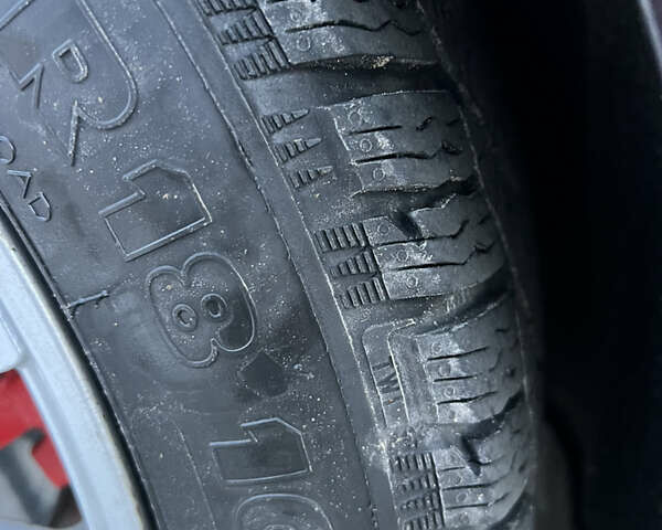 Черный Ауди А4, объемом двигателя 2.98 л и пробегом 269 тыс. км за 12950 $, фото 23 на Automoto.ua