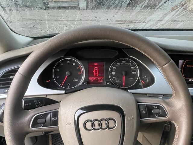 Чорний Ауді А4, об'ємом двигуна 2 л та пробігом 178 тис. км за 10999 $, фото 6 на Automoto.ua