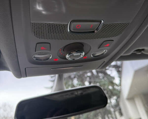 Черный Ауди А4, объемом двигателя 2 л и пробегом 254 тыс. км за 8900 $, фото 18 на Automoto.ua