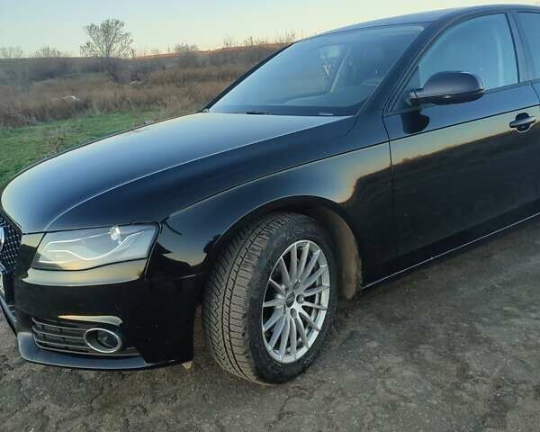Черный Ауди А4, объемом двигателя 1.98 л и пробегом 194 тыс. км за 9500 $, фото 7 на Automoto.ua