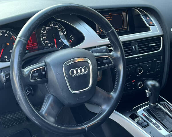 Чорний Ауді А4, об'ємом двигуна 1.98 л та пробігом 170 тис. км за 10700 $, фото 16 на Automoto.ua