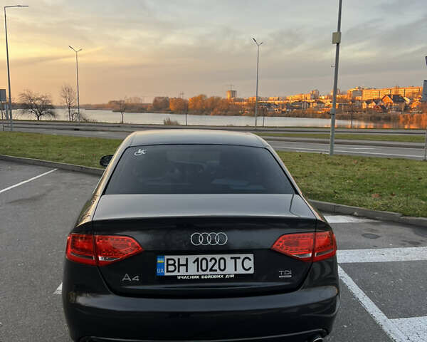 Черный Ауди А4, объемом двигателя 2.98 л и пробегом 269 тыс. км за 12950 $, фото 4 на Automoto.ua