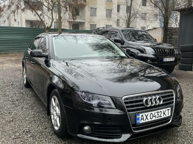 Черный Ауди А4, объемом двигателя 2 л и пробегом 270 тыс. км за 10200 $, фото 1 на Automoto.ua