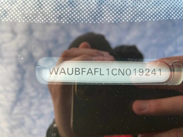 Черный Ауди А4, объемом двигателя 2 л и пробегом 237 тыс. км за 9500 $, фото 23 на Automoto.ua