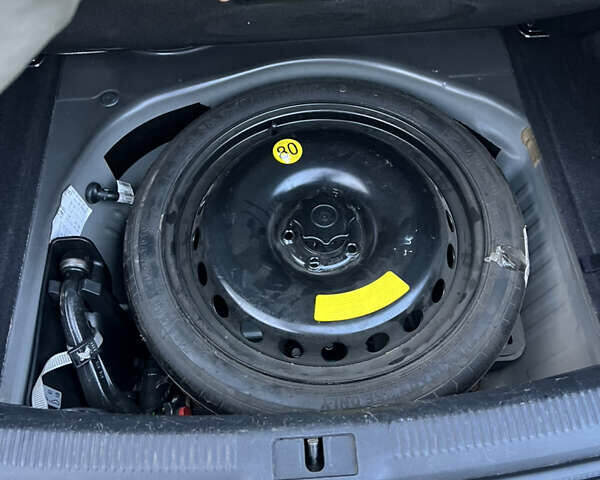 Черный Ауди А4, объемом двигателя 2.98 л и пробегом 269 тыс. км за 12950 $, фото 8 на Automoto.ua