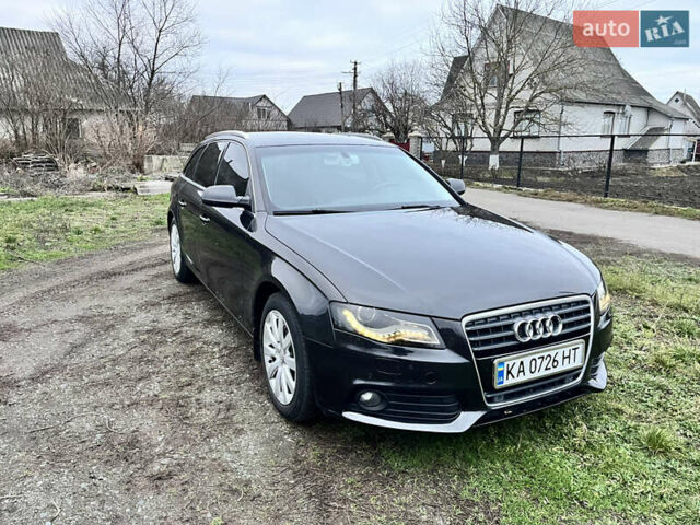 Черный Ауди А4, объемом двигателя 2 л и пробегом 380 тыс. км за 10500 $, фото 13 на Automoto.ua