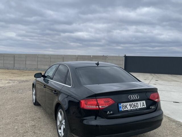 Черный Ауди А4, объемом двигателя 2 л и пробегом 238 тыс. км за 10000 $, фото 1 на Automoto.ua