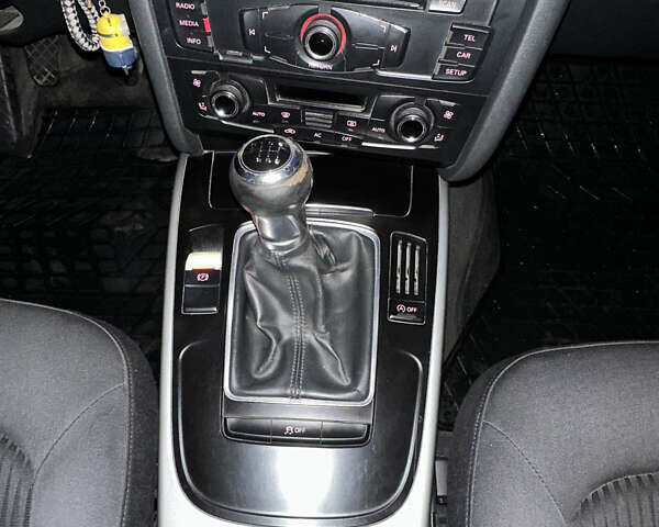 Чорний Ауді А4, об'ємом двигуна 1.97 л та пробігом 243 тис. км за 11400 $, фото 16 на Automoto.ua