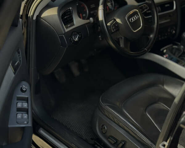 Черный Ауди А4, объемом двигателя 2 л и пробегом 288 тыс. км за 8250 $, фото 10 на Automoto.ua