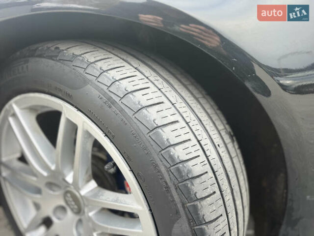 Черный Ауди А4, объемом двигателя 1.98 л и пробегом 285 тыс. км за 8988 $, фото 11 на Automoto.ua