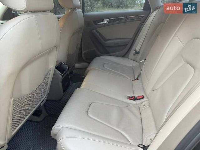 Чорний Ауді А4, об'ємом двигуна 2 л та пробігом 140 тис. км за 12500 $, фото 12 на Automoto.ua