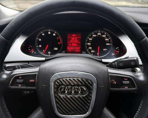 Черный Ауди А4, объемом двигателя 2 л и пробегом 254 тыс. км за 8900 $, фото 14 на Automoto.ua