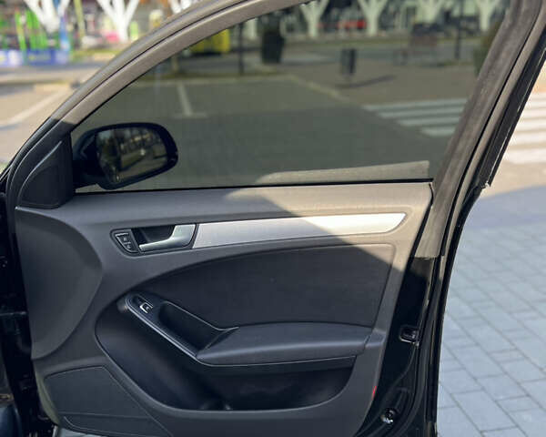 Чорний Ауді А4, об'ємом двигуна 1.98 л та пробігом 237 тис. км за 10300 $, фото 32 на Automoto.ua