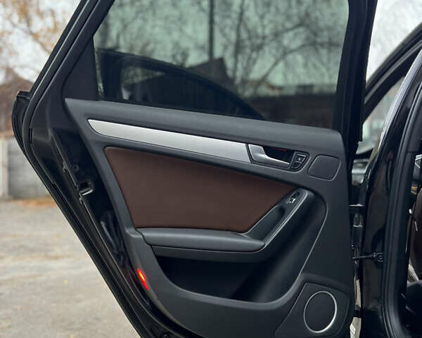 Черный Ауди А4, объемом двигателя 2 л и пробегом 220 тыс. км за 12700 $, фото 18 на Automoto.ua