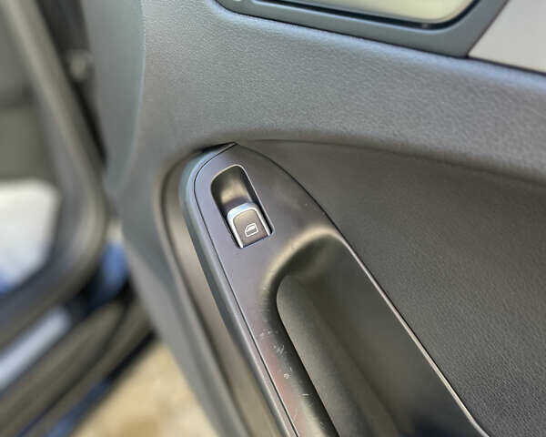 Ауді А4 2012 у Івано-Франківську на Automoto.ua Чорний Ауді А4, об'ємом двигуна 1.98 л та пробігом 207 тис. км за 11750 $, фото 19 на Automoto.ua